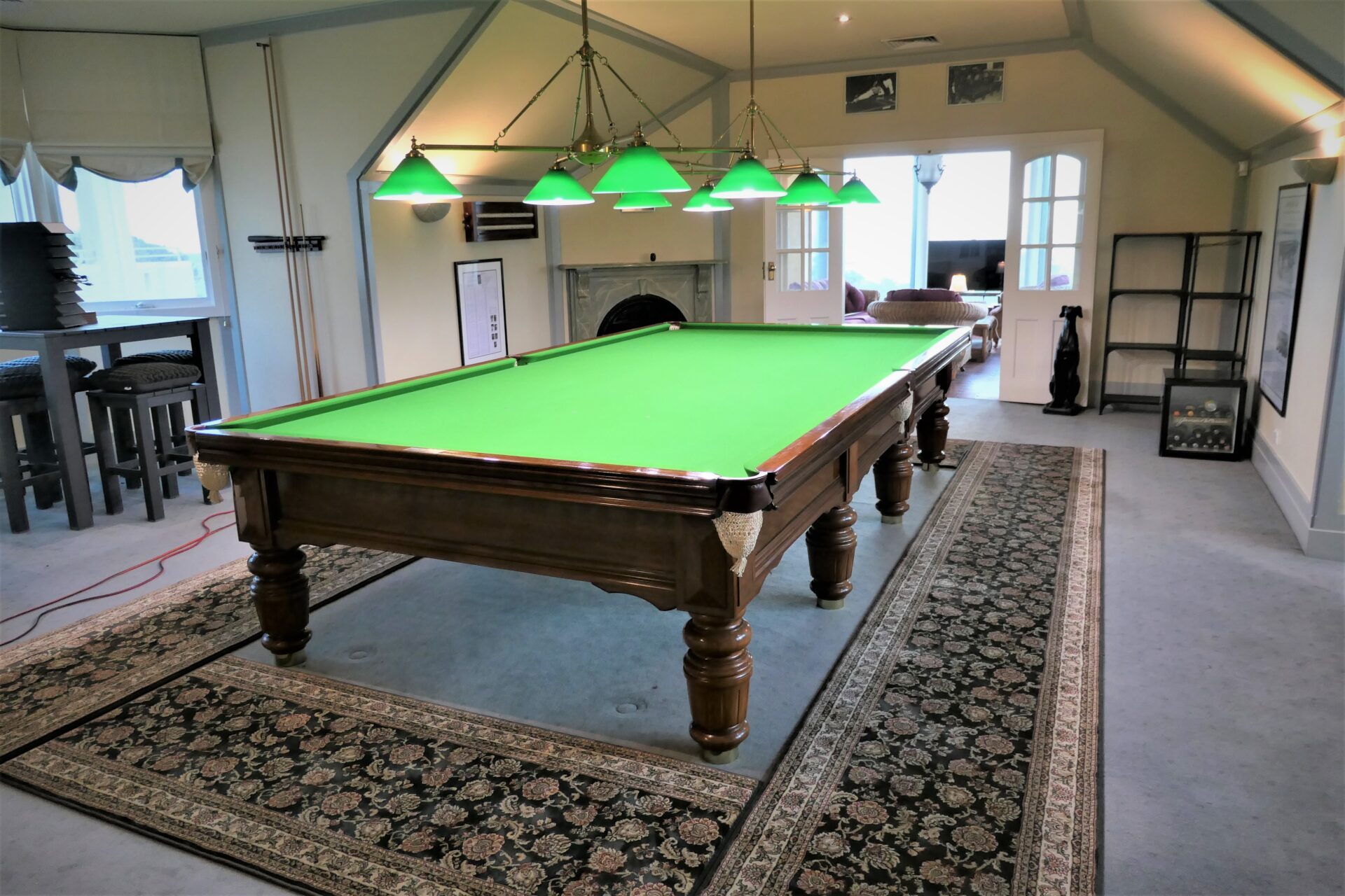 Full size deals snooker table